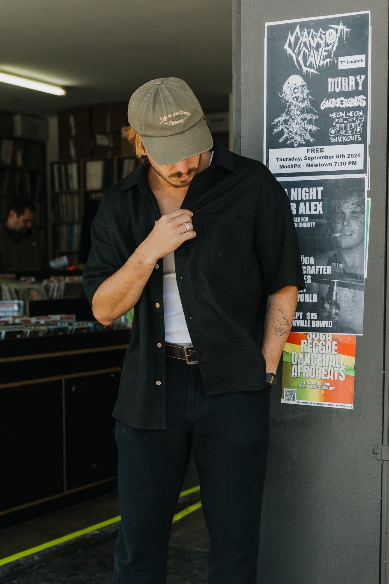 Wells - Textured Short Sleeve Shirt - Black