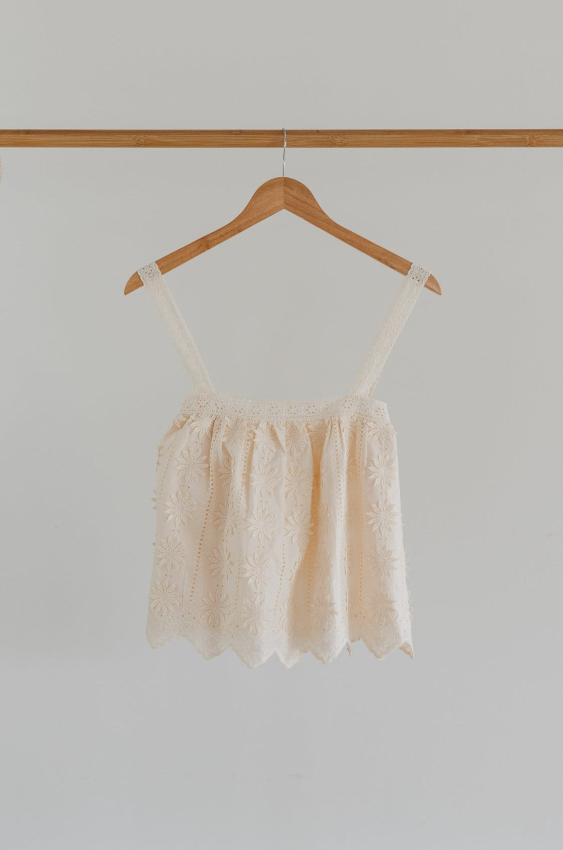 Gaia - Embroidery Top - Cream